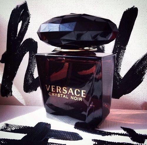 عطر ادکلن ورساچه کریستال نویر مشکی Versace crystal noir.jpg