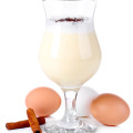 تخم مرغ Eggnog